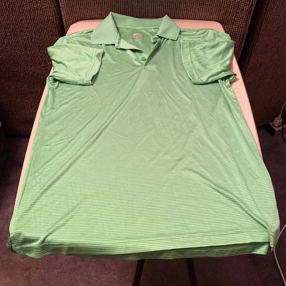Slazenger Golf polo shirt. Size: S. Color: Green w/ white stripes